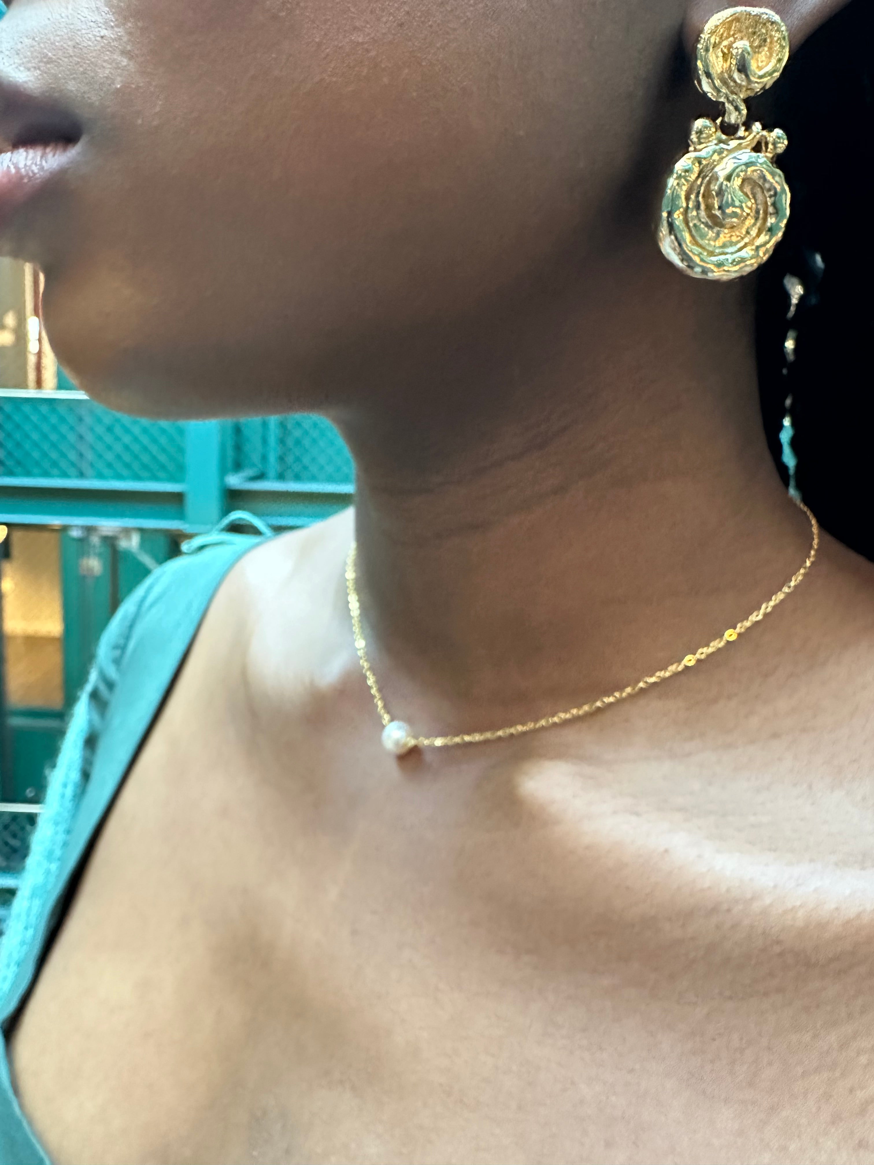 Floating Pearl Necklace, Freshwater Pearl Necklace, Dainty Pearl Necklace, Delicate Gold Chain Pearl Necklace, Wedding Necklace, Gift For Her.