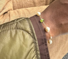 Peridot Gemstone & Swarovski Pearls Adjustable Bracelet For Women 61/-81/2 Inches.