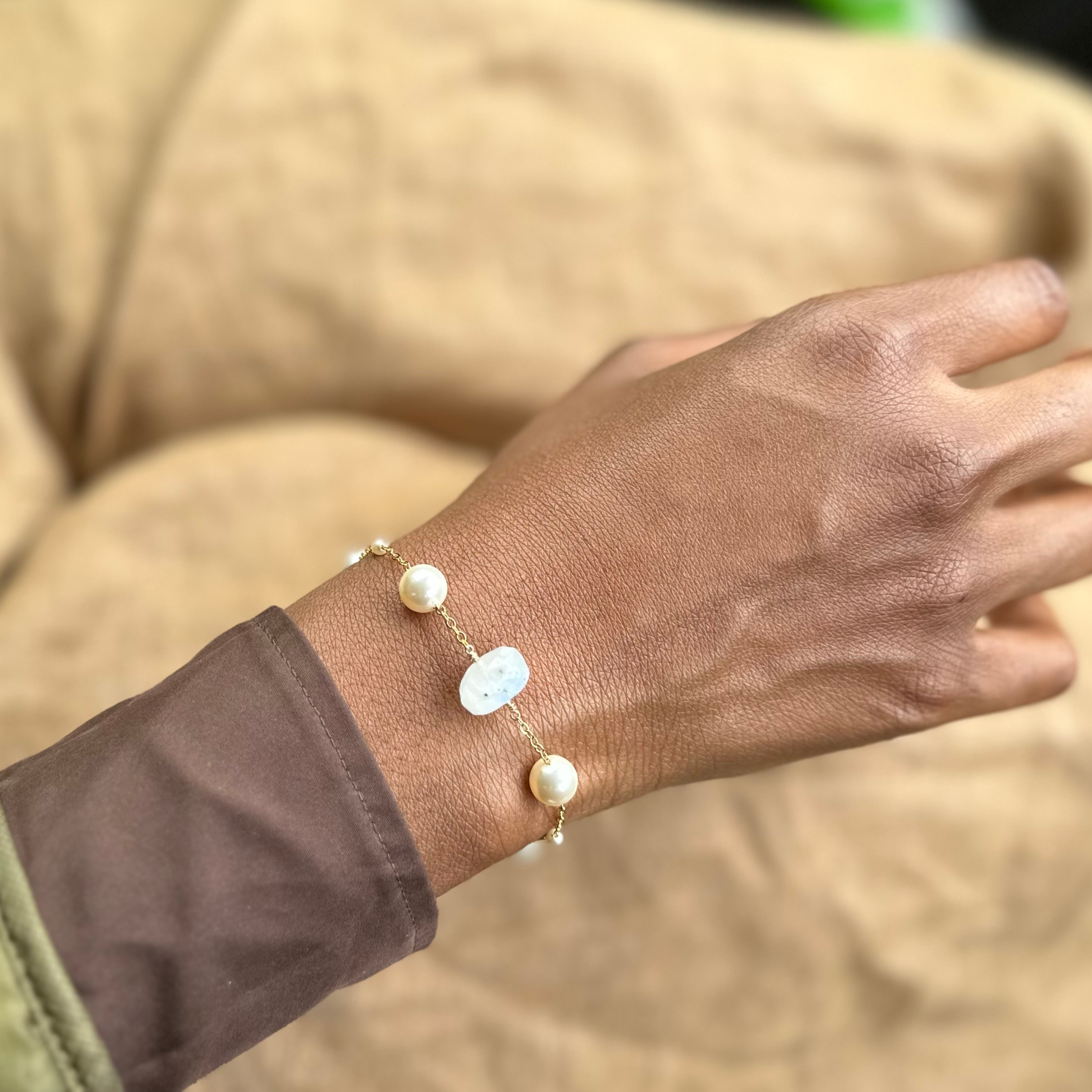 Moonstone Gemstone & Swarovski Pearls Adjustable Bracelet For Her 61/2-81/2 Inches.