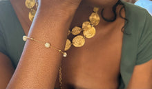 Multiple Pearl Bracelet, Freshwater Natural Pearl Bracelet, Bridesmaids Gift, Minimalist Pearl Gold Chain Bracelet, Gift For Her, Gift For Mom