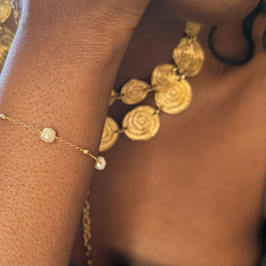 Multiple Pearl Bracelet, Freshwater Natural Pearl Bracelet, Bridesmaids Gift, Minimalist Pearl Gold Chain Bracelet, Gift For Her, Gift For Mom