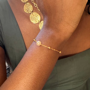 Single Pearl Bracelet, Freshwater Natural Pearl Bracelet, Bridesmaids Gift, Minimalist Pearl Gold Chain Bracelet, Gift For Her, Gift For Mom