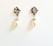 Bonita Pearl Drop Earrings