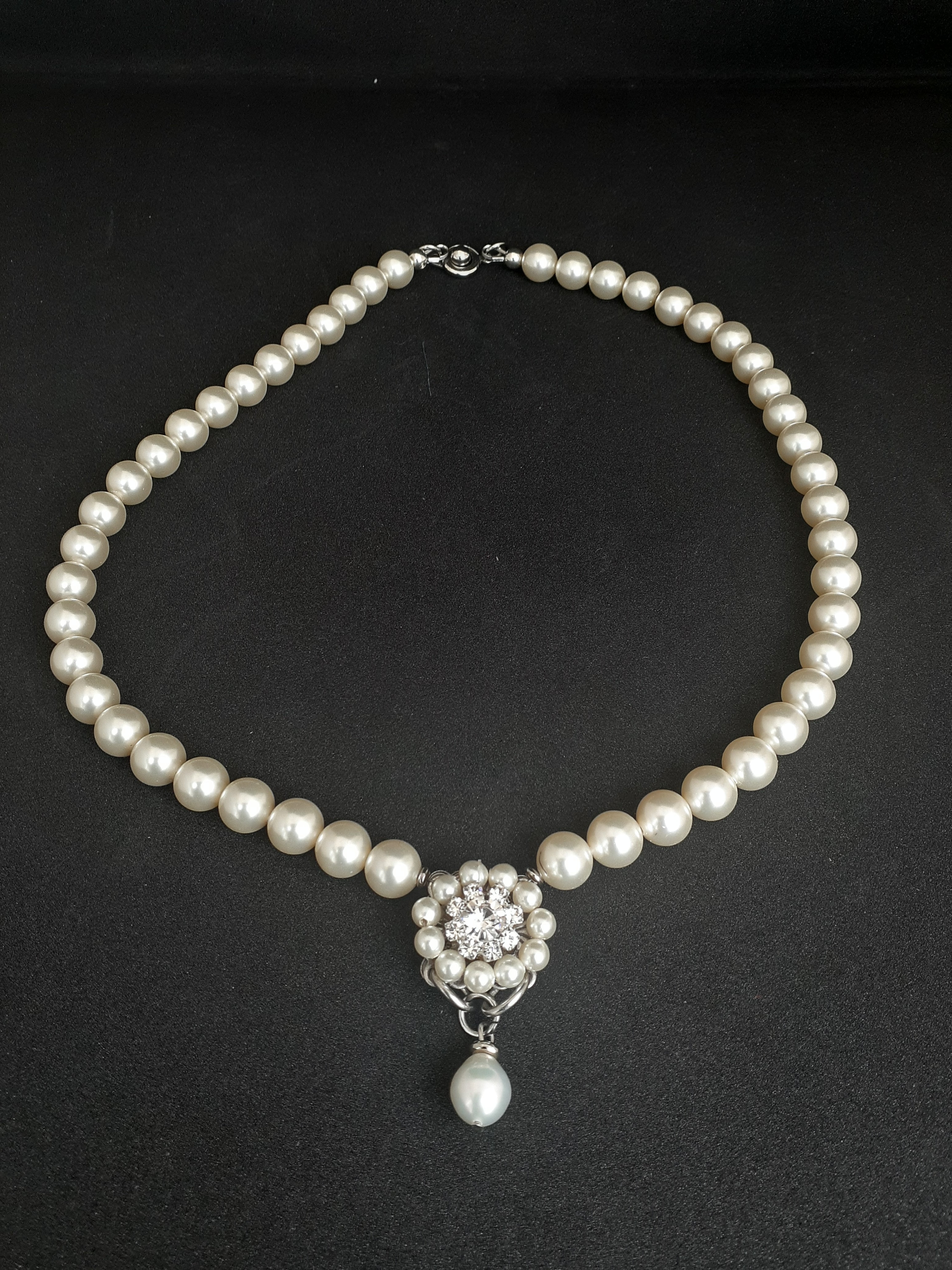 Florita Freshwater Pearl Drop Necklace